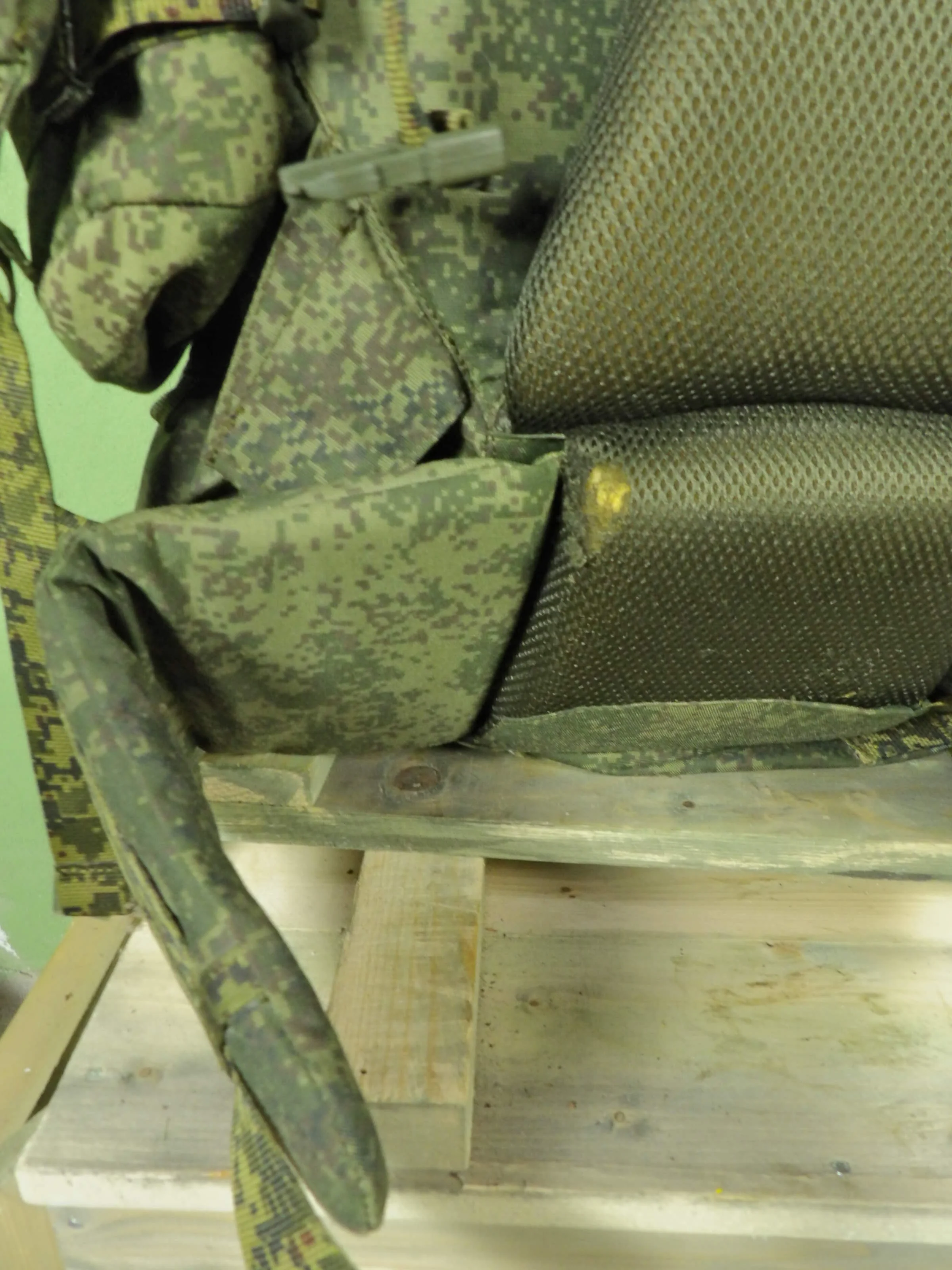 Issued 6sh118  Russian Military Backpack - Image 8