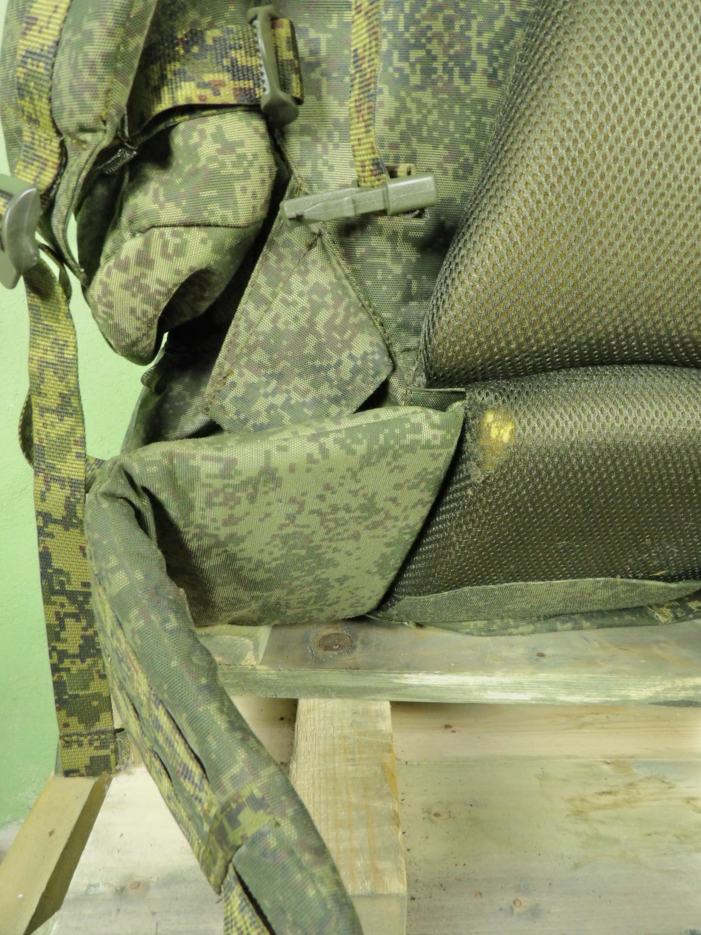 Issued 6sh118  Russian Military Backpack - Image 9