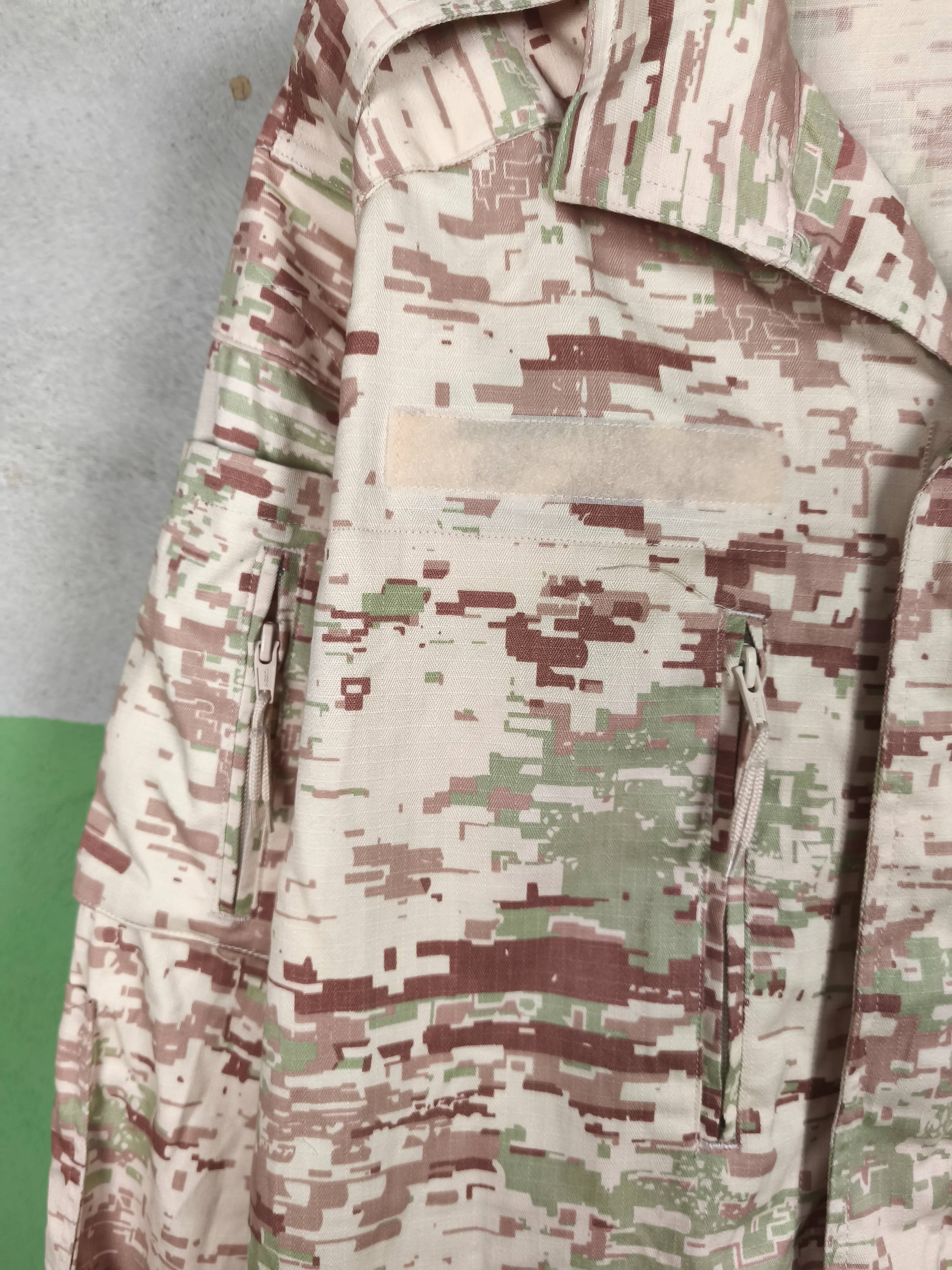 Saudi Arabia Special Airborne Guards Regiment Digital Field Shirt L - Image 4