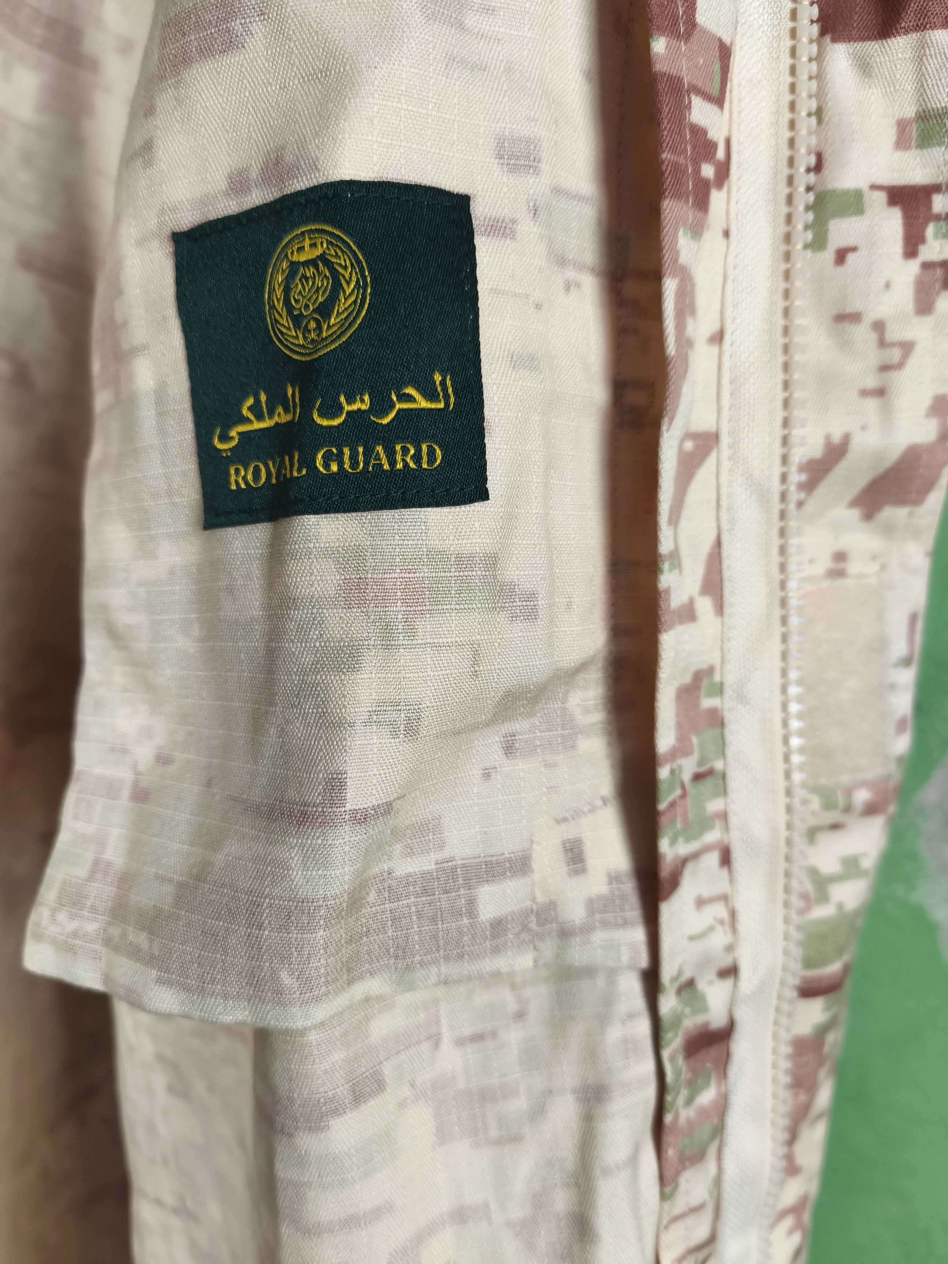 Saudi Arabia Special Airborne Guards Regiment Digital Field Shirt L - Image 8