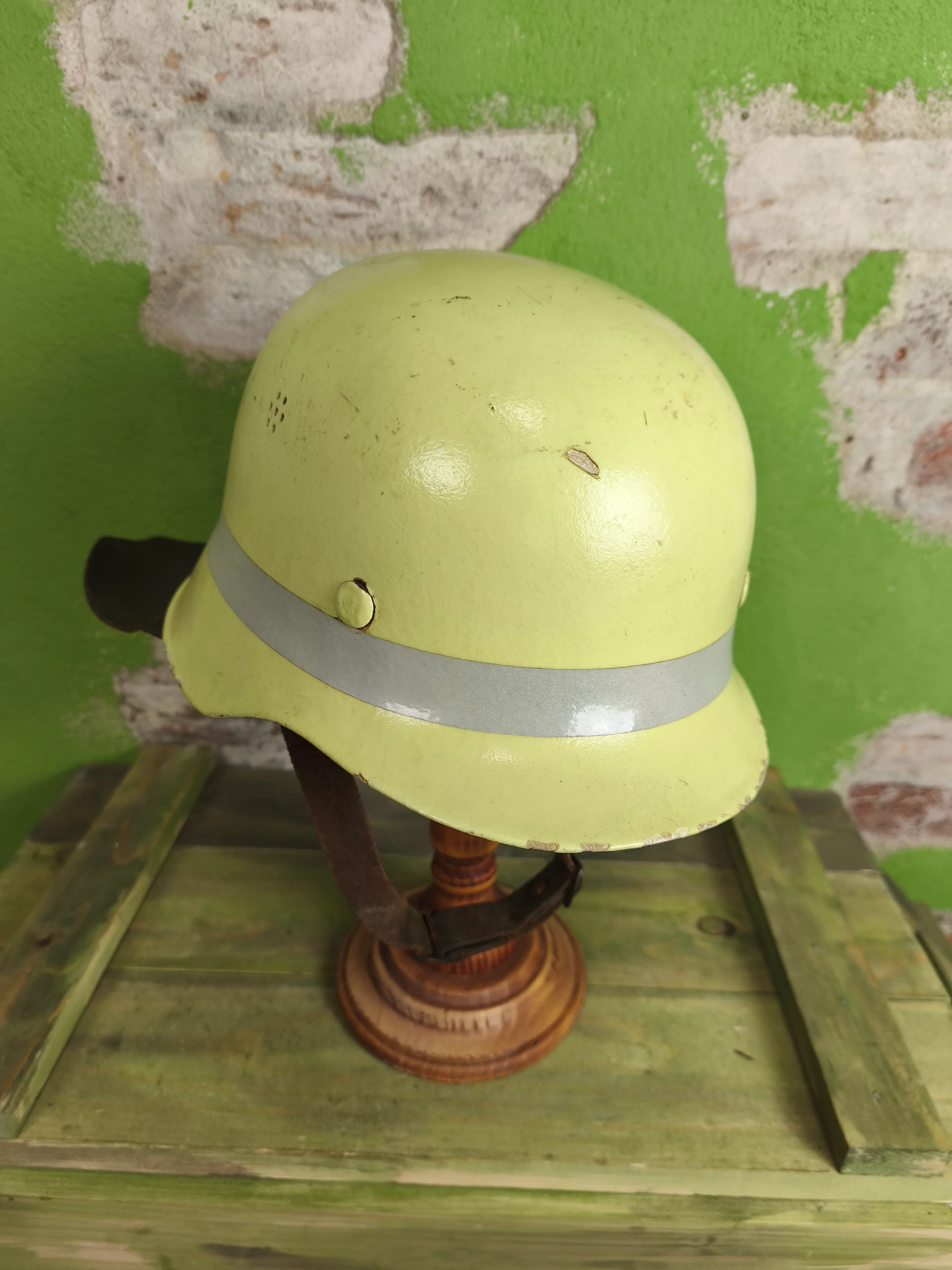 Issued German M35 Illuminated Firefighter Helmet - Image 3
