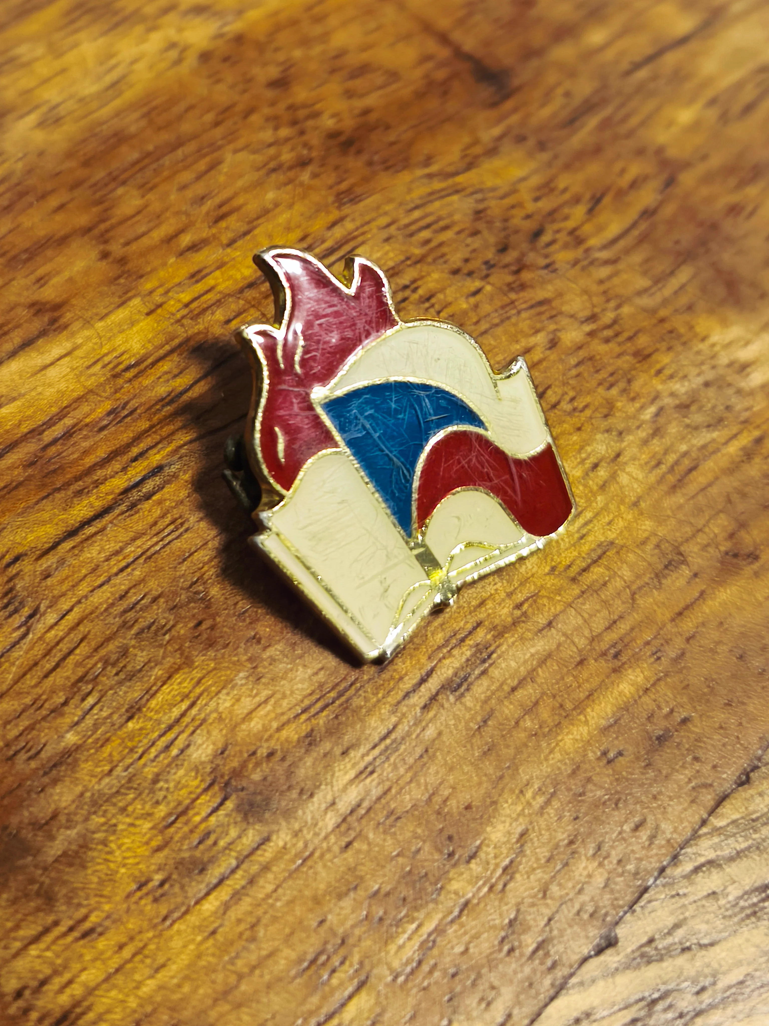 CSSR Czechoslovakian Socialist Youth Pioneer Member Badge SSM - Image 2
