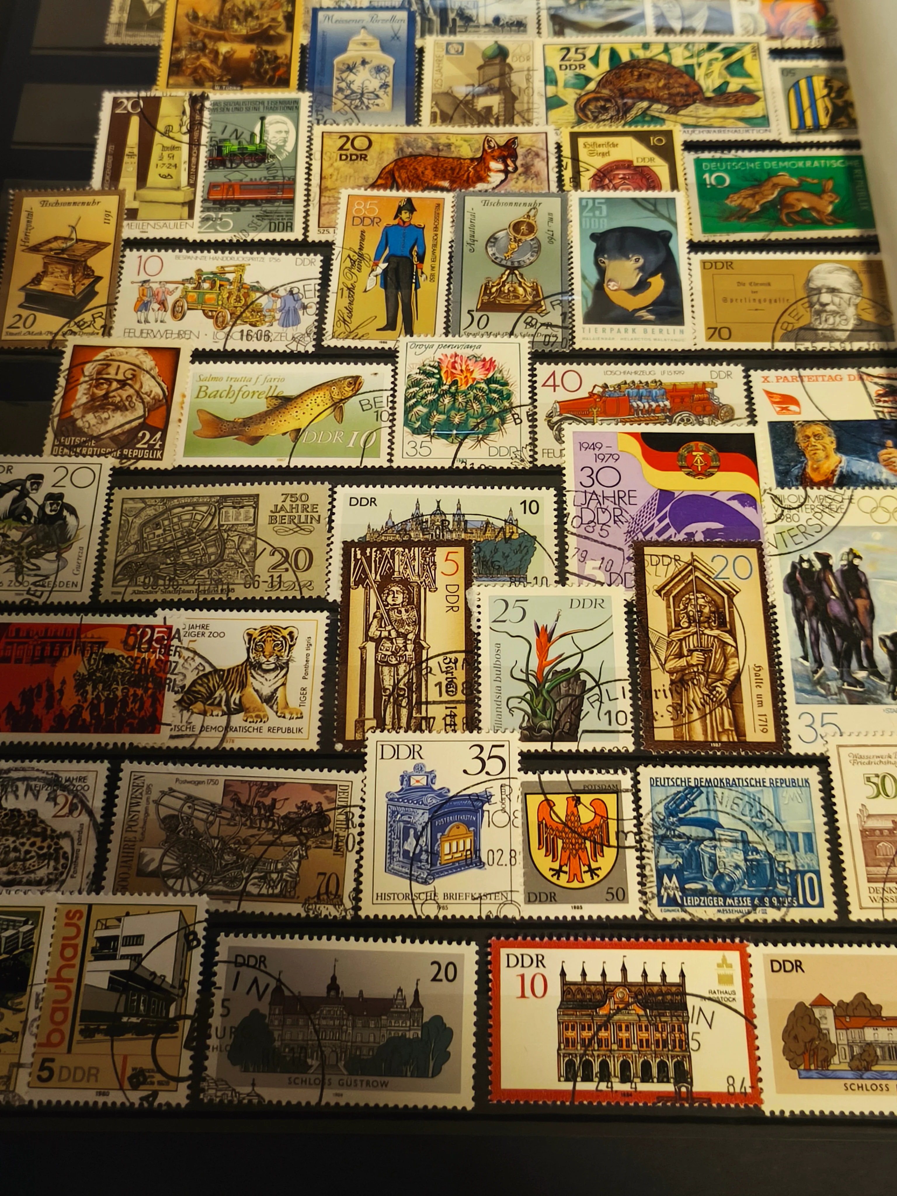 DDR Deutsche Demokratische Republik Mystery Stamp Set (10 Pieces) - Image 4