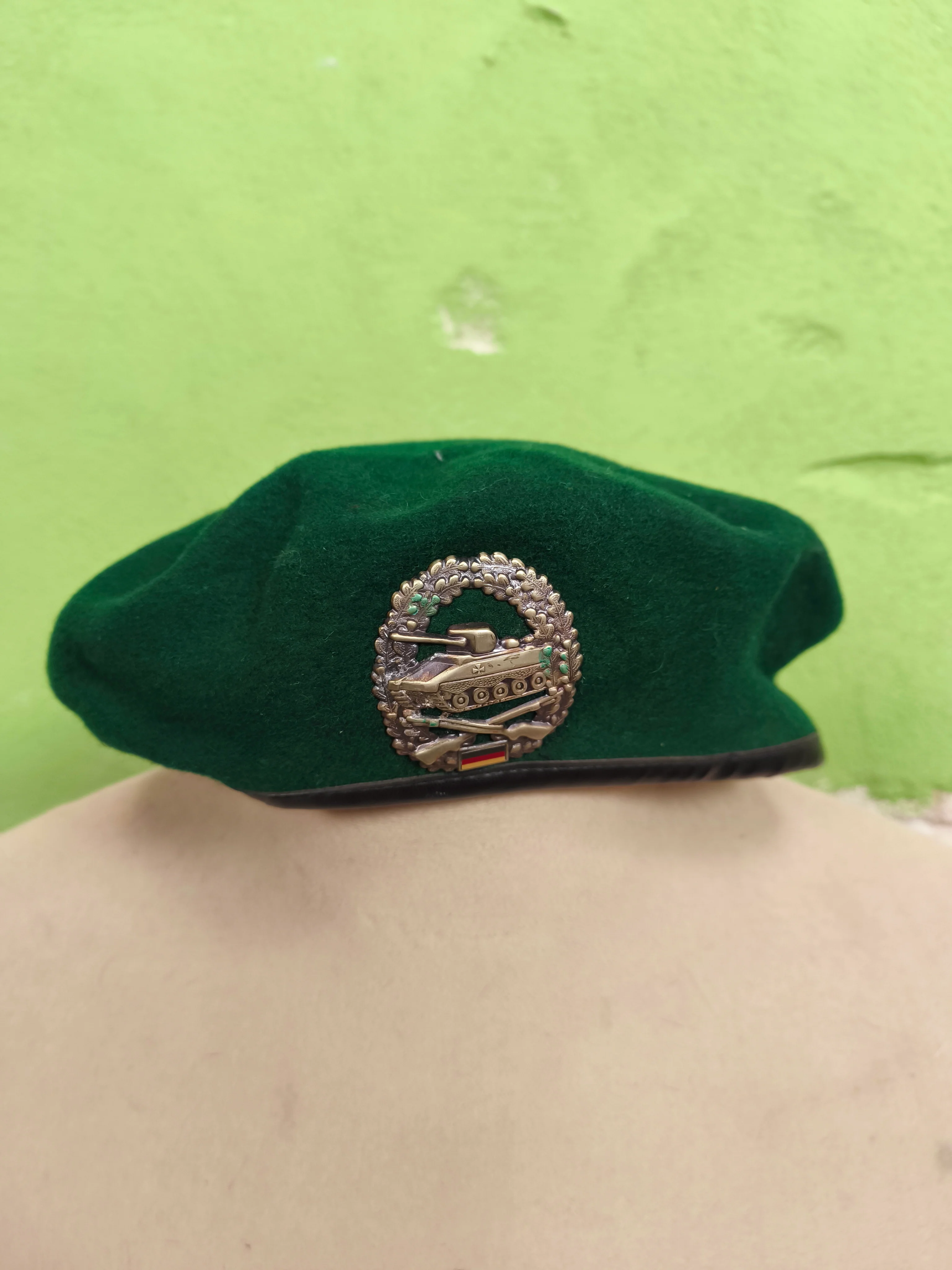 German Bundeswehr Berets (Sanitäter, Panzergrenadier, Jägertruppe) - Image 6