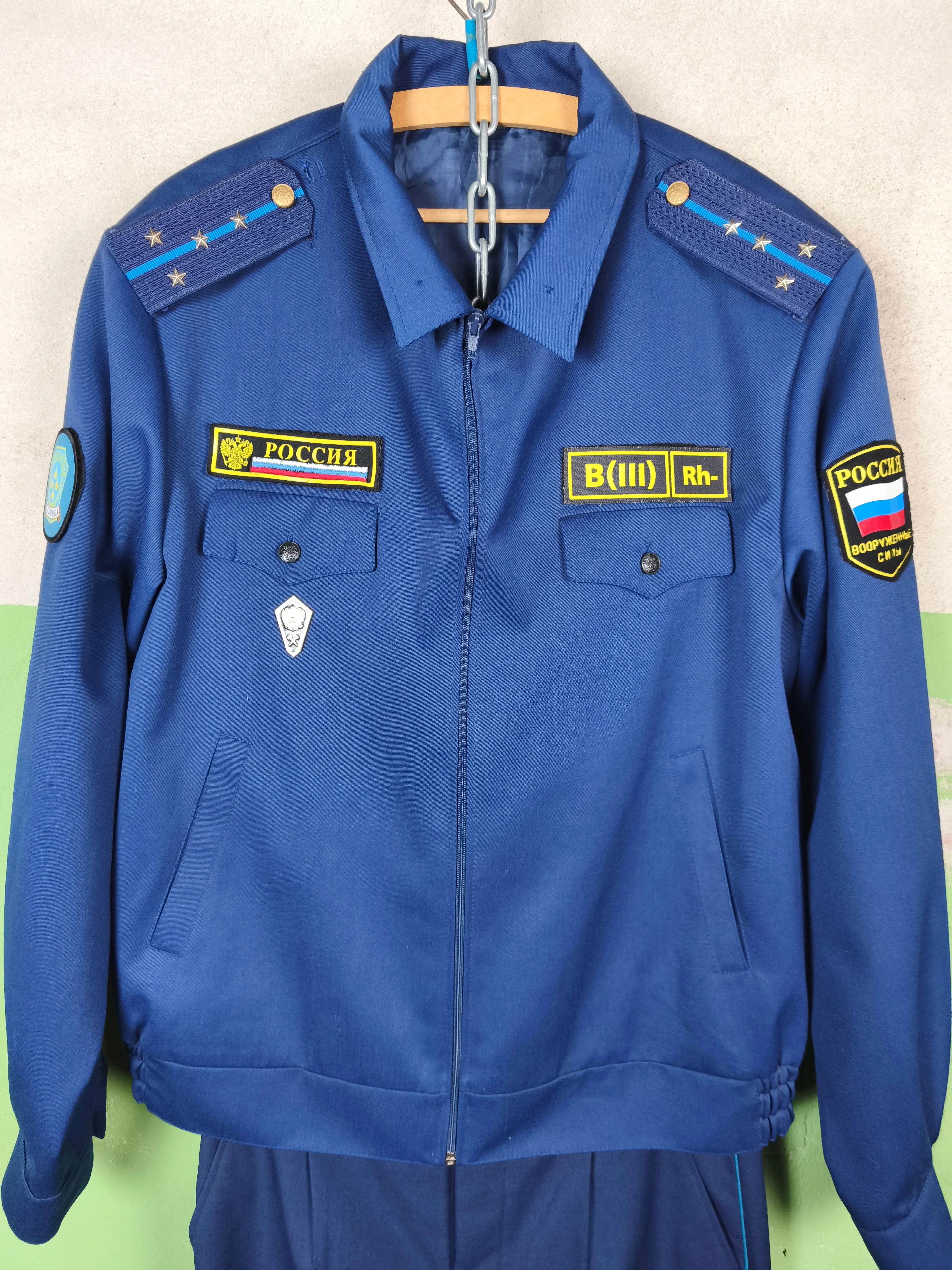 Issued 2012 Russian Captain Air Force Technical Service, Kubinka Airbase. "Russian Knights" [52-5] - Image 3
