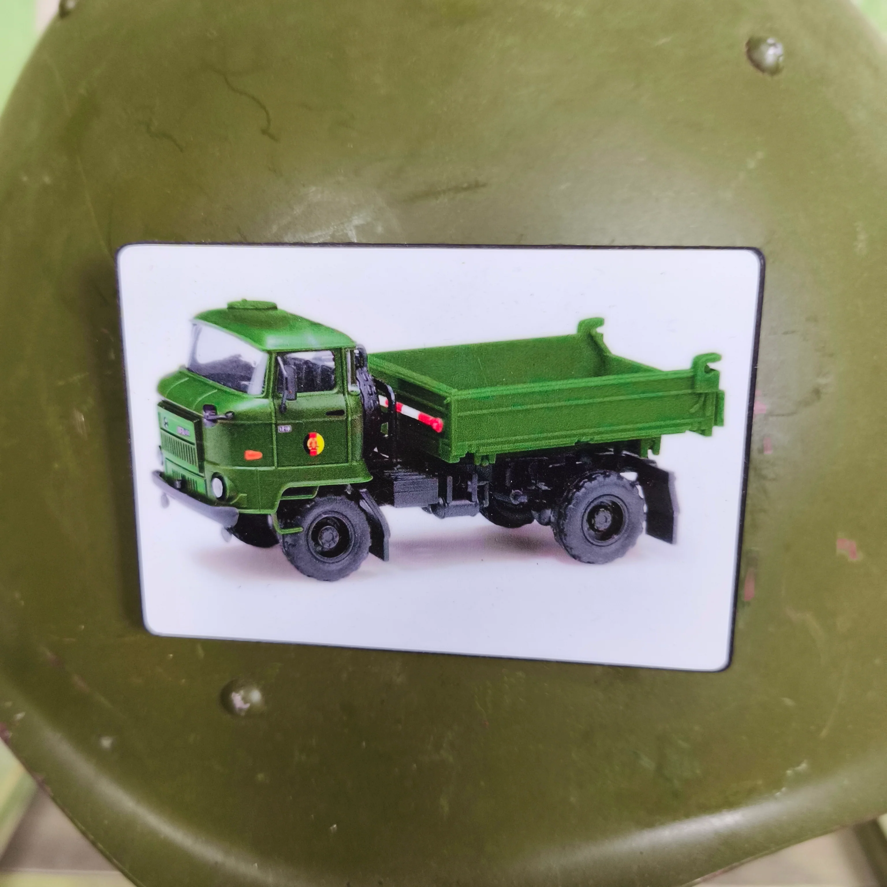31 Differents Russian / Soviet & DDR Fridge Magnets - Image 19
