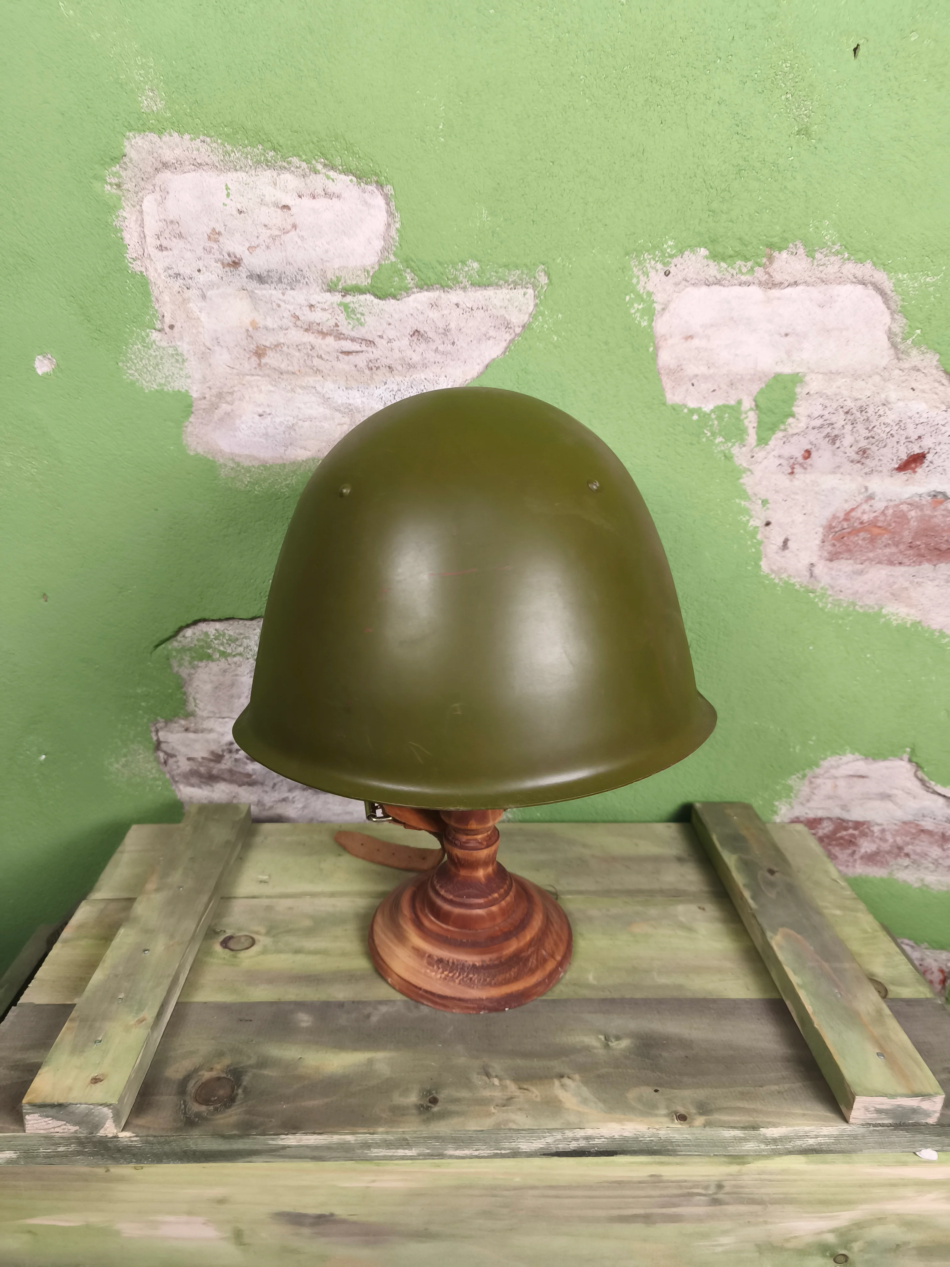 Soviet SSH-68 Steel Helmet - Image 4