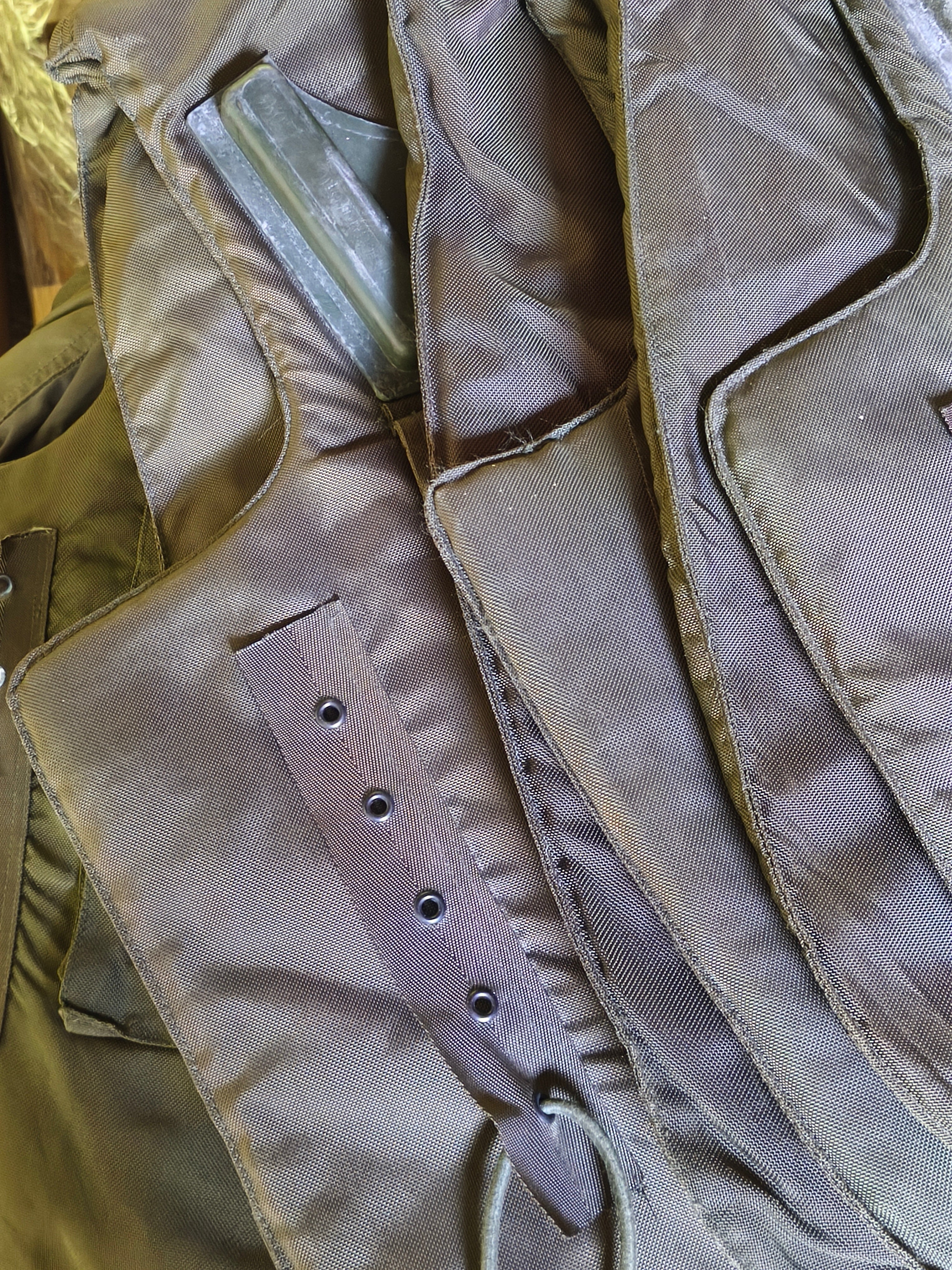 British 1979 Pattern Body Armour ''Northern Ireland'' Flak Jacket - Image 11