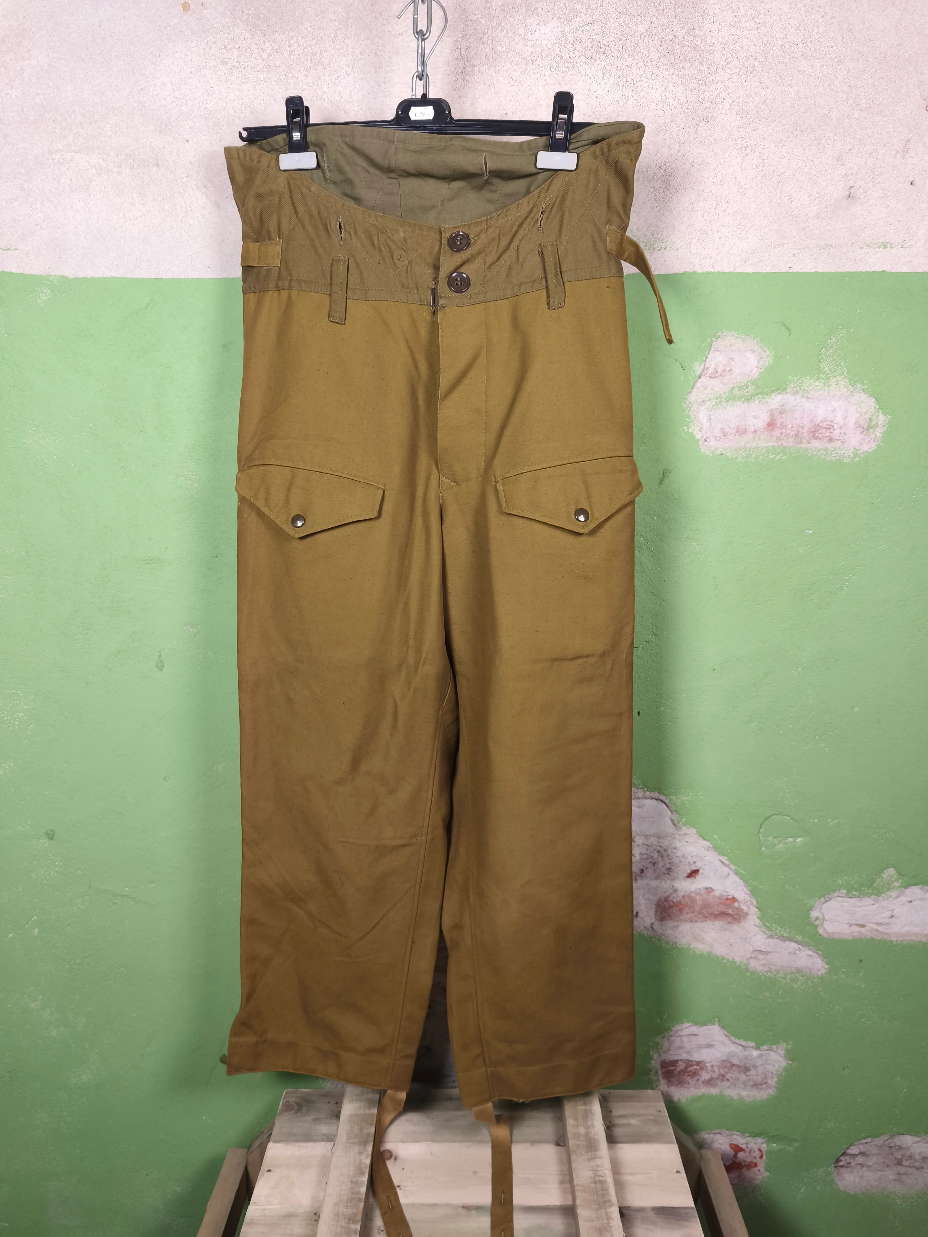 Unissued 1991 Soviet M69 Captain Tankist Uniform [48-3] - Image 6