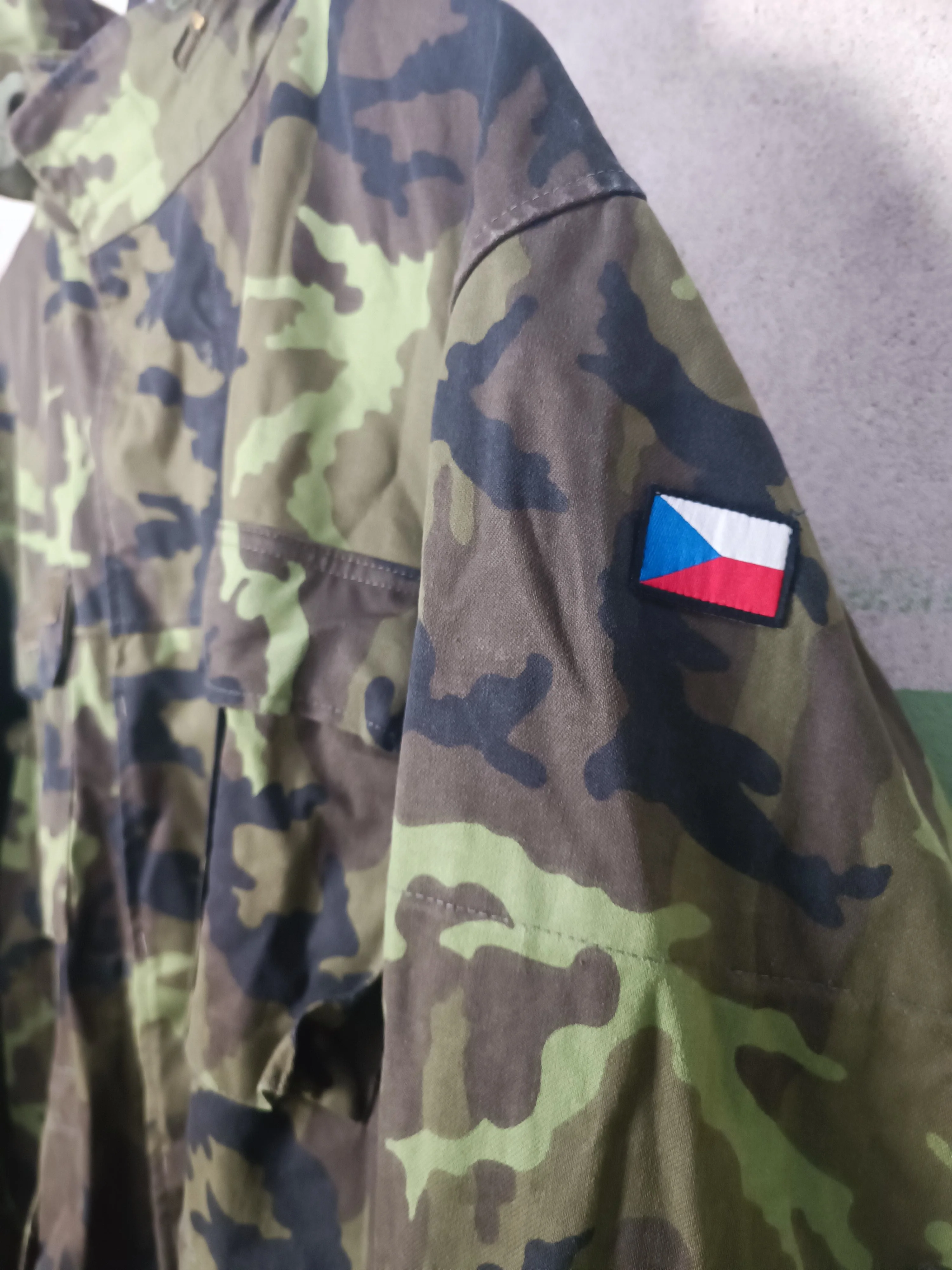 Issued Czech Vz.95 "Leaf" Parka's - Image 6